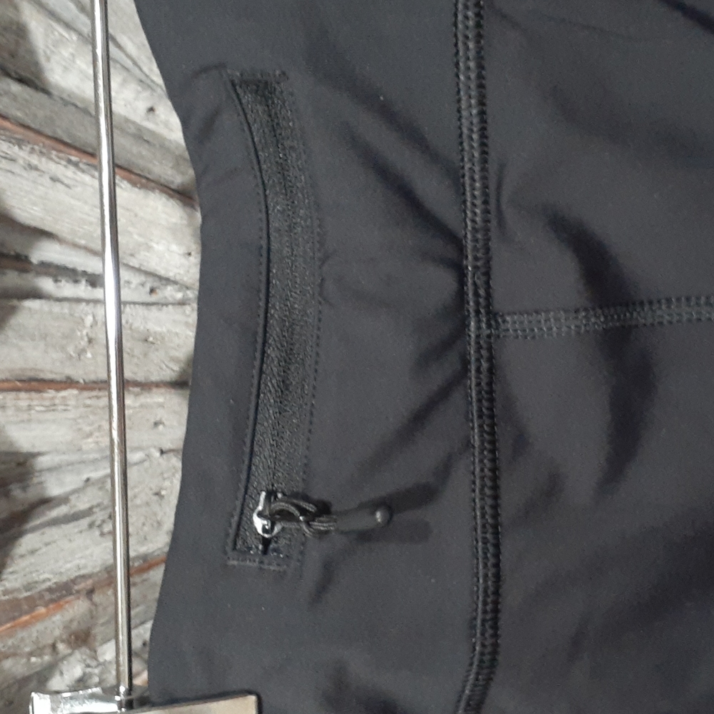 Lululemon Capri Leggings - Picture 3 of 4